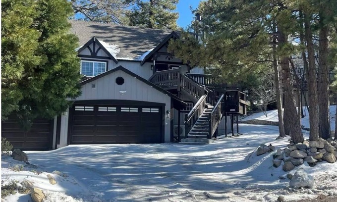 Lake Arrowhead Cabin | Fantastic 4-bedroom cabin. Amazing Game Room.