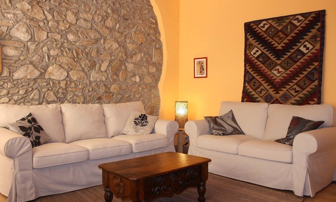 Riudecanyes Cottage | Fantastic apartment Cal Pedret first floor