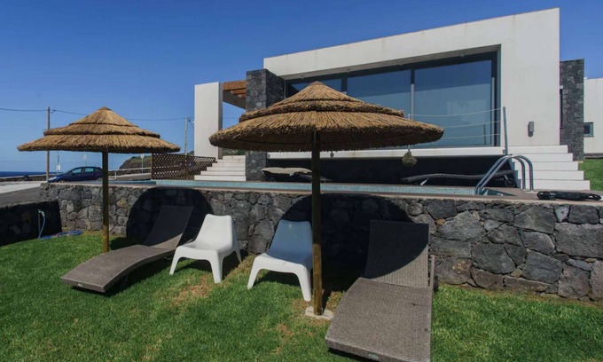 Angra do Heroismo Hotel | Fantastic Casa das Cinco - Azores