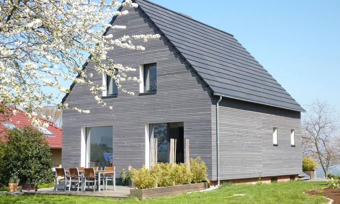 Huertgenwald House | Fantastic holiday home with a beautiful 2 valley view