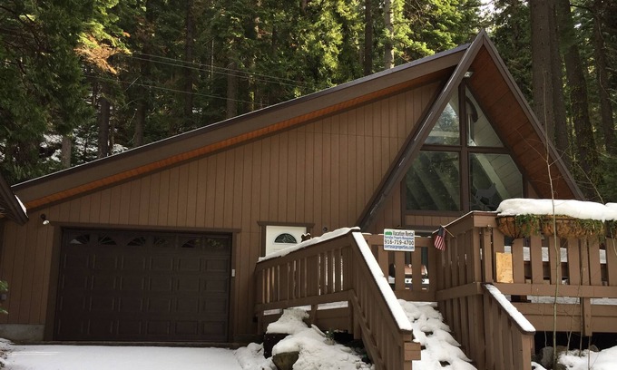 Strawberry House | Fantastic Strawberry / Twin Bridges Home w/ Great Amenities and across the River
