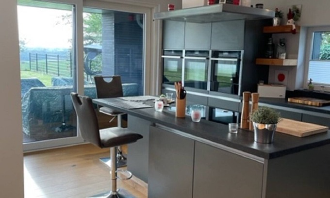 Roesrath House | Fantastic villa with unobstructed views just outside Cologne
