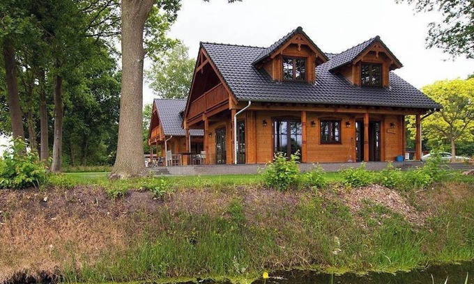 Linde Villa | Fantastic wooden Villa "Tine" with Wi-Fi, Garden, Balcony, Terrace and Sauna