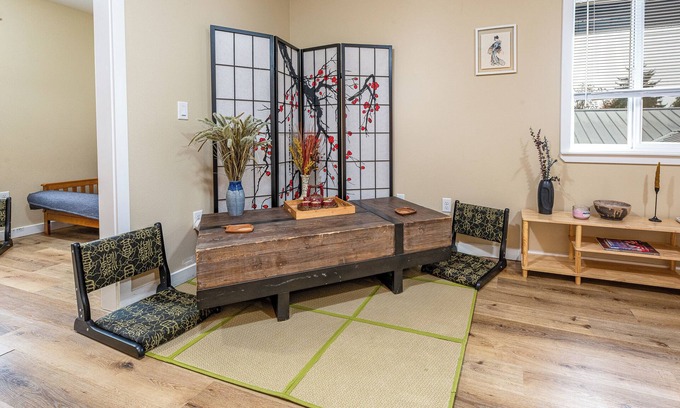 Southeast Salem Apartment | Far East Escape: Zen apartment, Japanese tea table
