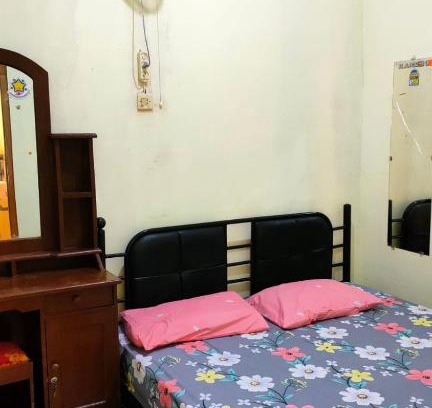 Borobudur House | Farah Homestay