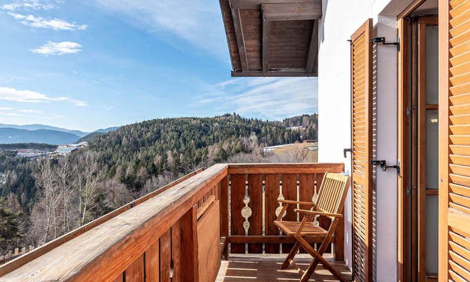 Collalbo Apartment | Farm 'Alpin Farm Linde' with Mountain View, Shared Garden and Wi-Fi