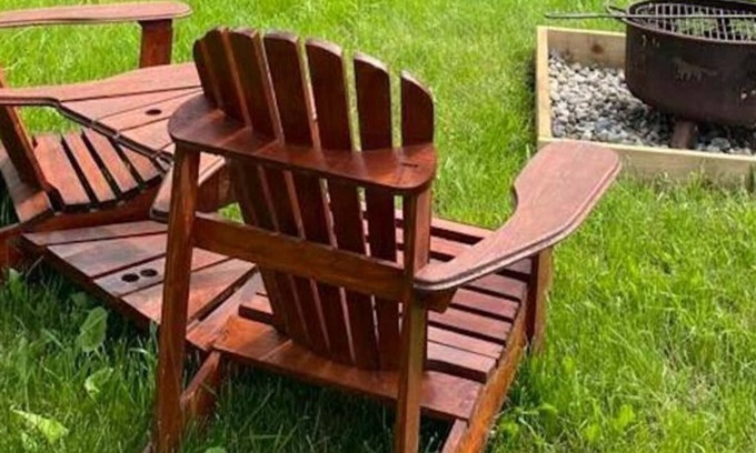 Canim Lake Cabin | Farm Stay in Eagle Cabin at beautiful Kayanara - NEW