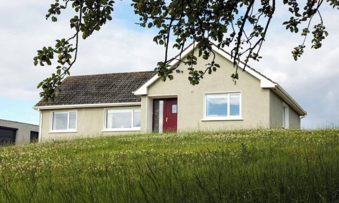 Nenagh House | Farmer's Cottage