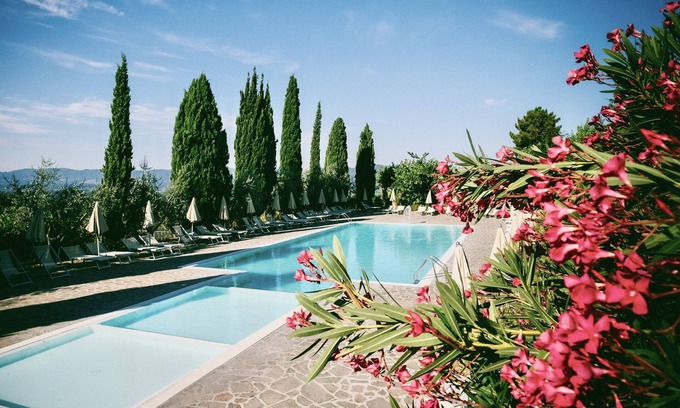 San Donato in Fronzano Resort | Farmhouse in San Donato Fronzano