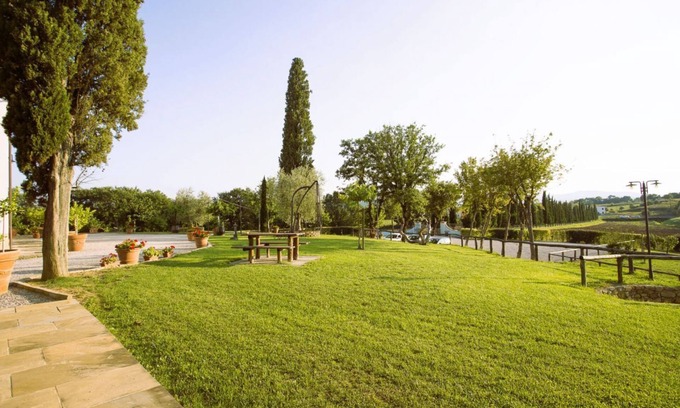 Castiglion Fibocchi Apartment | Farmhouse San Pietro apartment Cypress