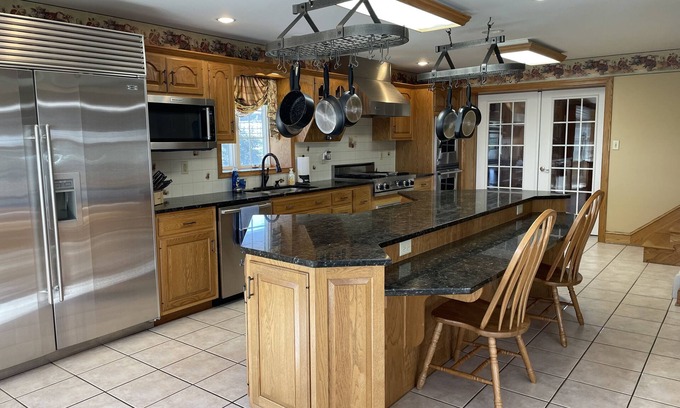 Shippensburg Other | Farmhouse near Shipp University, Dickinson College,Parx casino