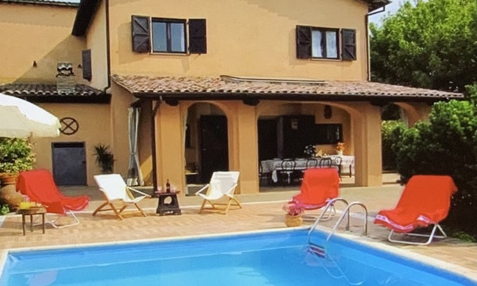 Calvi di Umbria Villa | Farmhouse with pool and park, ideal for families or groups of friends