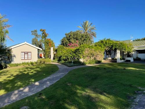 George Bed & Breakfast | Farmlands Guesthouse