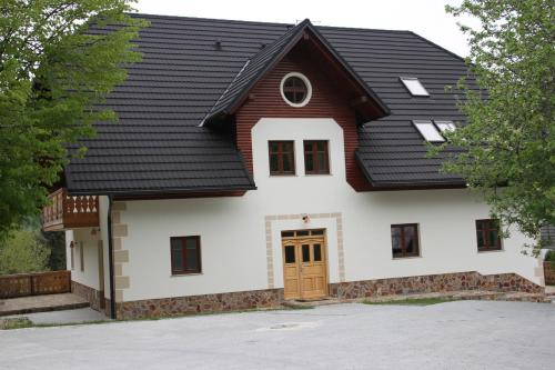 Luce House | Farmstay Hiša Pečovnik