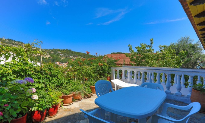 Gaios Apartment | Faros Pende, Gaios Studio, sleeps 2, near beach, sea views