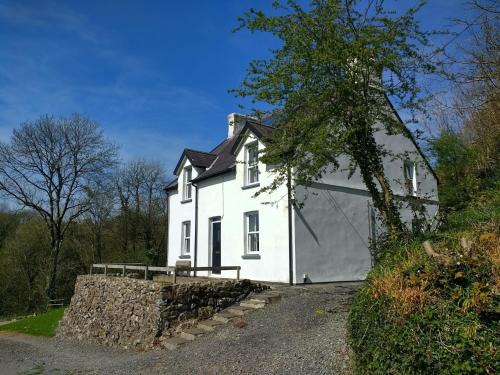 Clarbeston Road House | Farthings Hook Mill Holiday Cottage