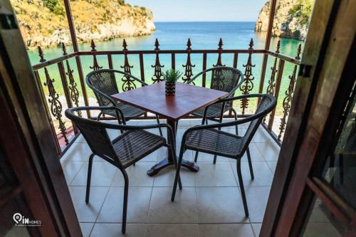 East Mani House | Faskomilo Stone House On The Beach