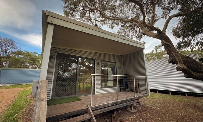 Cape Otway Cabin | FDE 4 - FAMILY DELUXE 2 BEDROOM CABIN