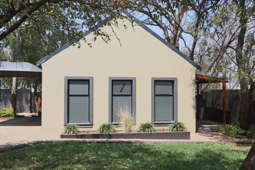 Zeerust House | Febe-Mari Guesthouse