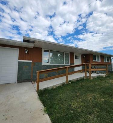 Town of Magrath House | Feel at home, Country style family house.