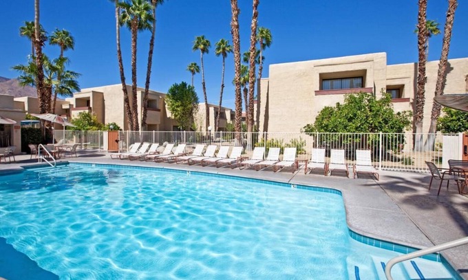 Uptown Design District Condo | Feel at Home! Pool, Hot Tub + Great Location!