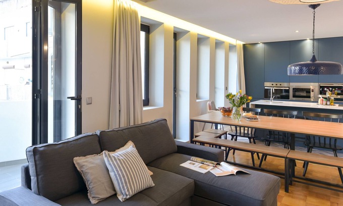 Centro / Baixa Apartment | Feel Porto Syrah Townhouse