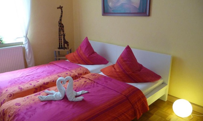 Stadtbezirke VII Apartment | feelathome