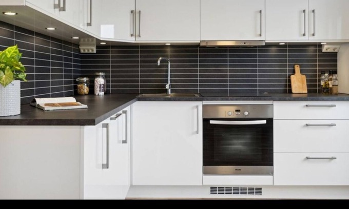 Tromsdalen Apartment | FeelHome 3 bedrooms near Arctic cathedral
