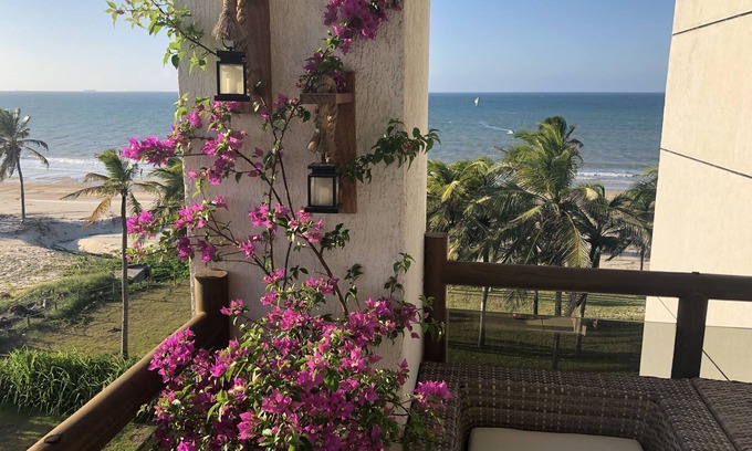 Pecém Apartment | Feet in the Sand! Facing the Sea! Balcony with sea view!