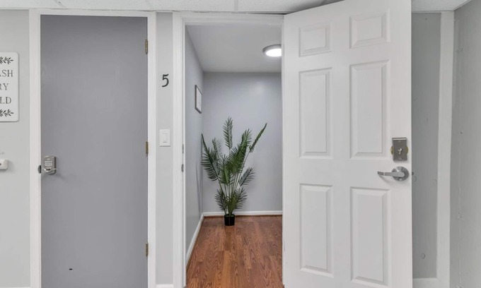 Lake Fenton Apartment | Fenton Flats- Suite 5 With On Site Hot Tub and Personal Garage
