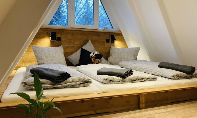 Oberhundem Apartment | Ferienhaus, 75qm, 2 Schlafzimmer, max 5 Personen