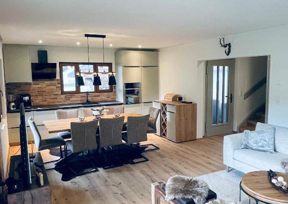 Linthal House | Ferienhaus Granula