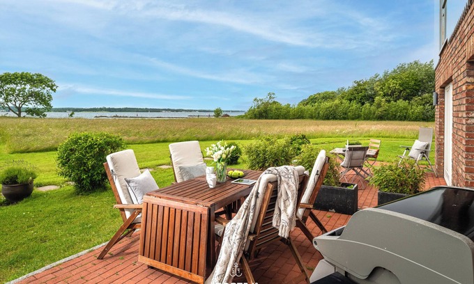 Schausende House | Ferienloft Direkt an der Ostsee mit Strandzugang, Finn.sauna, Whirlwanne