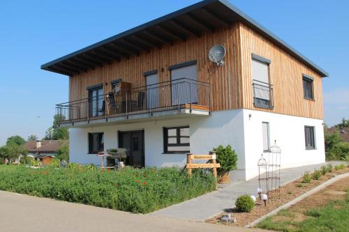 Dillingen an der Donau Apartment | Ferienwohnungen "Blumenwiese"