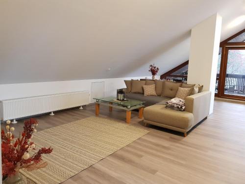 Calden Apartment | Ferienwohnung am Dörnberg