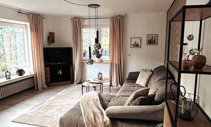 Rodt House | Ferienwohnung am See im Bergischen Land