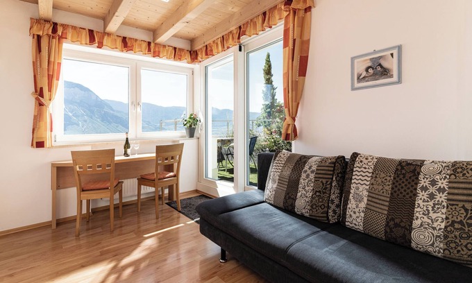 Kurtatsch an der Weinstraße Apartment | Ferienwohnung am Ortsrand von Kurtatsch