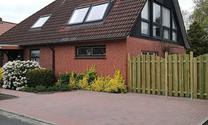 Pewsum Apartment | Ferienwohnung/app. für 4 Gäste mit 94m² in Krummhörn