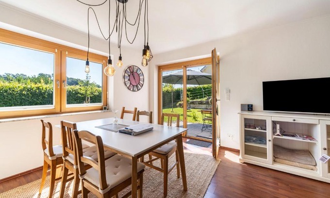 Niederviehbach Apartment | Ferienwohnung Auszeit