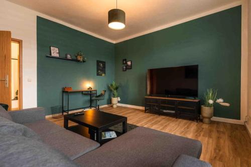 Gera Apartment | Ferienwohnung Bali Style mit High Speed WLAN und gratis Parkplatz