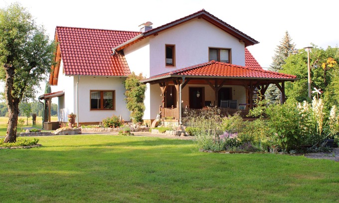 Schmogrow Apartment | Ferienwohnung Hänelt - Fewo, SZ, WZ, Du/wc, Küche, Terrasse