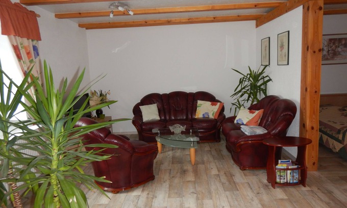 Wokuhl-Dabelow Apartment | Ferienwohnung Direkt am See