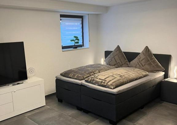 Flittard Apartment | Ferienwohnung Emilia