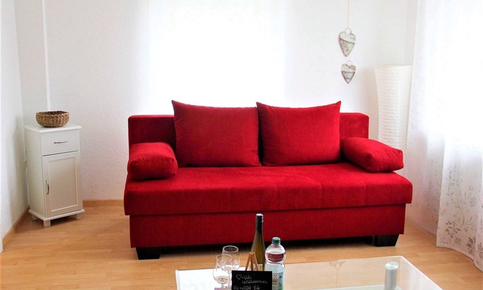 Beuren Apartment | Ferienwohnung Hogh, 55qm, Terrasse, 1 Schlafzimmer, max. 4 Personen