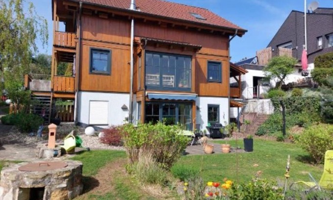 Welschneudorf Apartment | Ferienwohnung im Südlichen Westerwald, Barrierefrei, mit Terrasse, Garten, Sauna