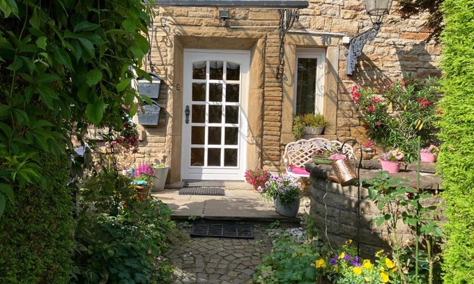 Herdecke Apartment | Ferienwohnung im Grünen EG mit Terrasse