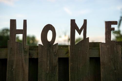 Lachendorf Apartment | Ferienwohnung im Haus gelbe Lerche