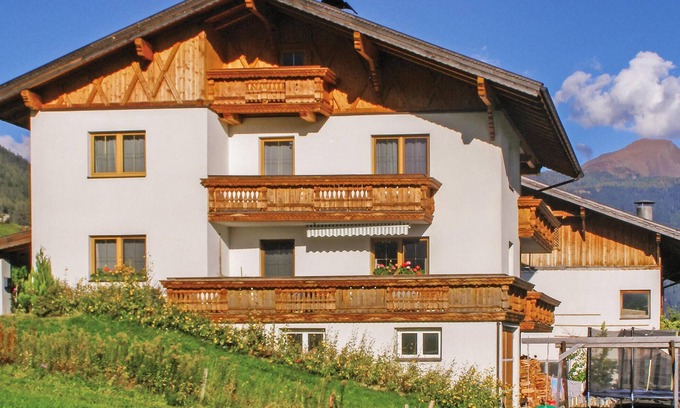 Trins Apartment | Ferienwohnung in ruhiger Lage