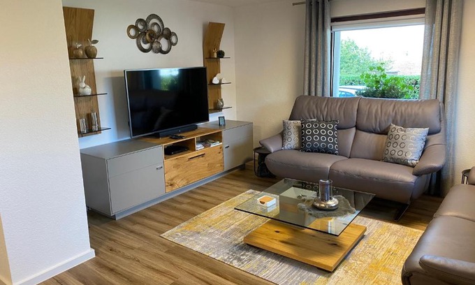 Kommerscheidt Apartment | Ferienwohnung Katharina 4 Sterne laut DTV Wallbox 11KW