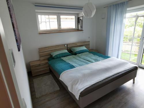 Penzing Apartment | Ferienwohnung MIA-LENA
